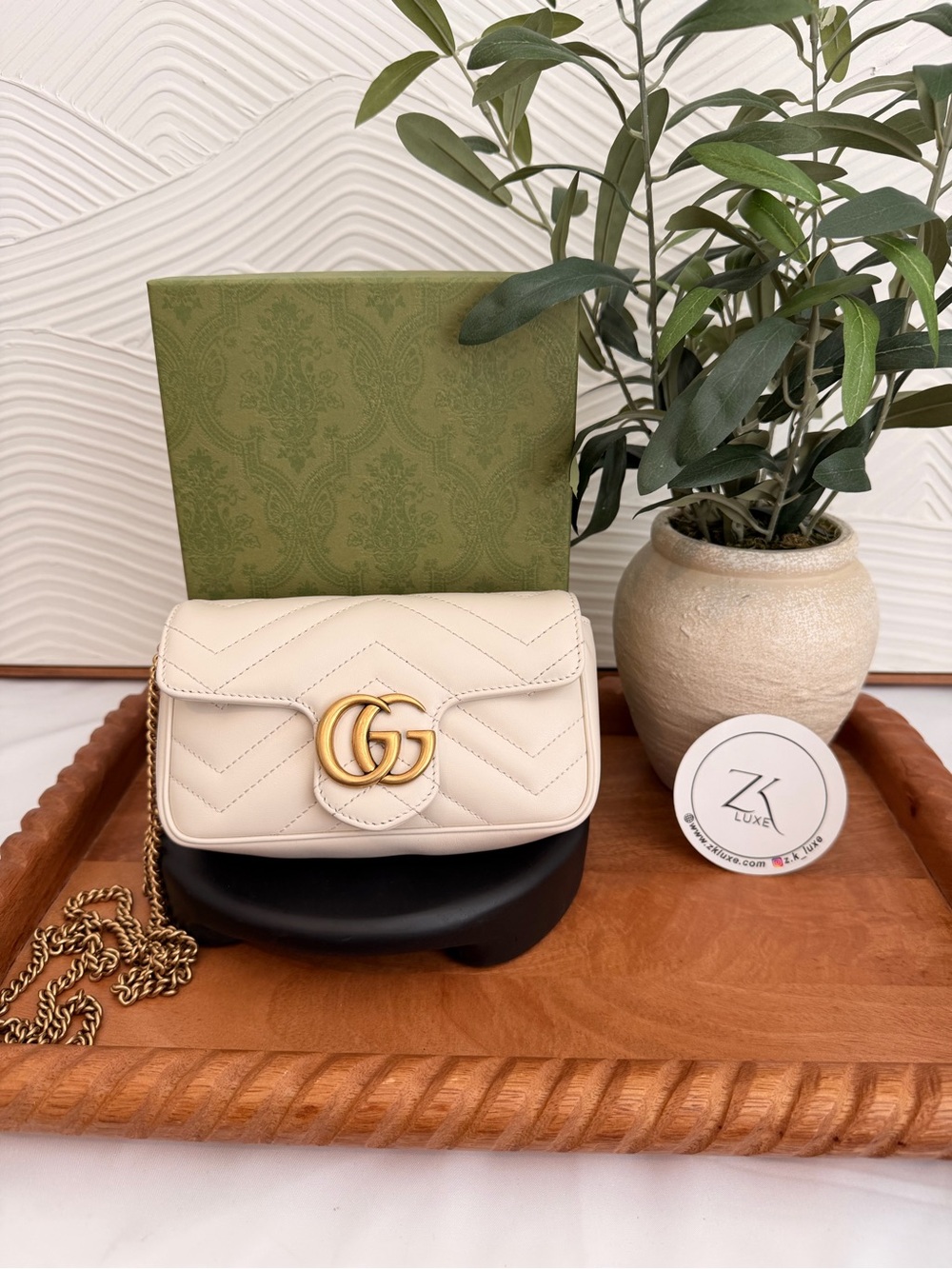 Gucci GG Matelasse Super Mini Bag